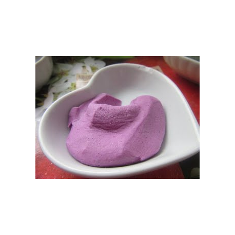 DIY Fioletowa plastelinka do mycia dla skóry suchej i normalnej